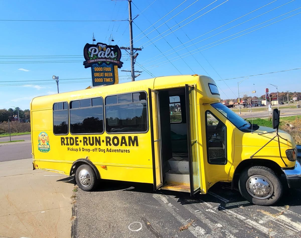 Howl-O-Ween Pack Ride Adventures event photo 7